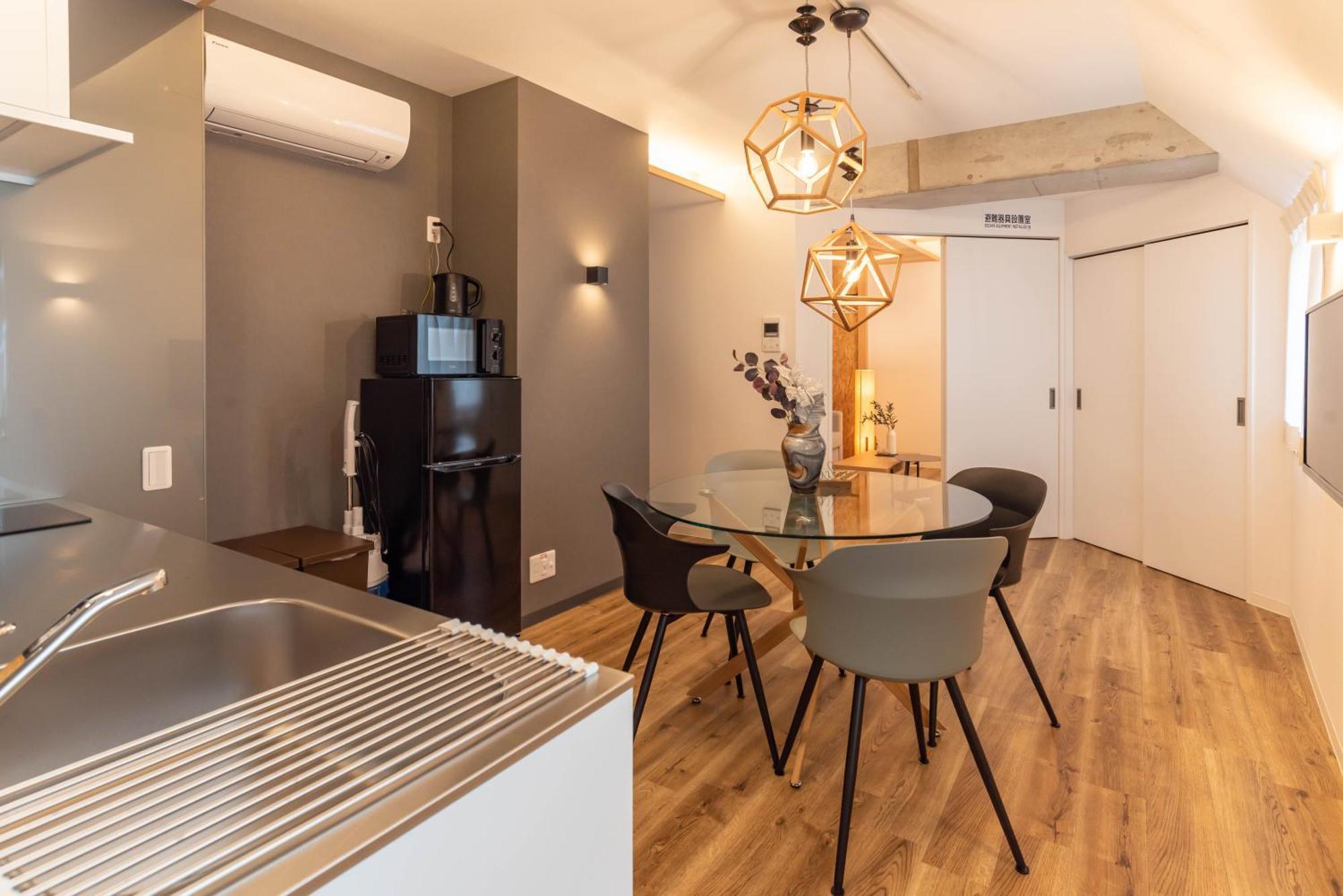 Alla Scuderia Bijou Suites Осака Номер фото